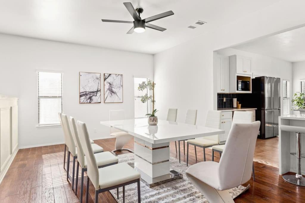 5 Bedrooms w/ Hot Tub, Chefs Kitchen, Game Lounge San Antonio Exterior foto
